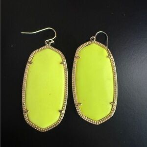 Kendra Scott “Danielle” Earrings